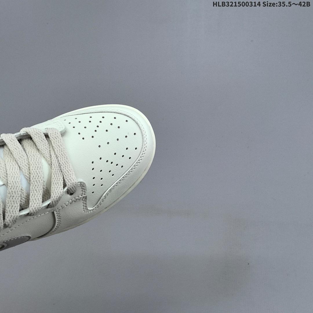 NIKE SB Dunk Low - foto 8