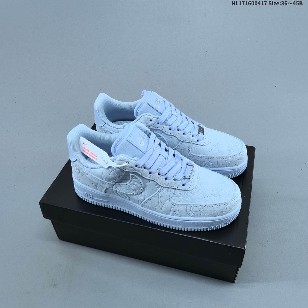 NIKE AIR FORCE 1‘07 -400