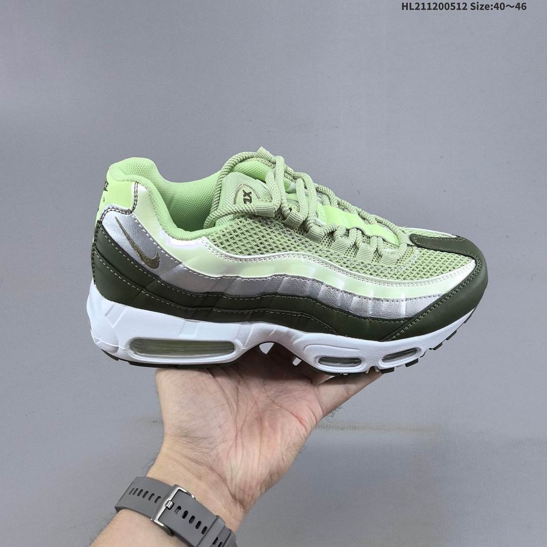 NIKE AIR MAX 95 TT 300 ID Size 46 - foto 2