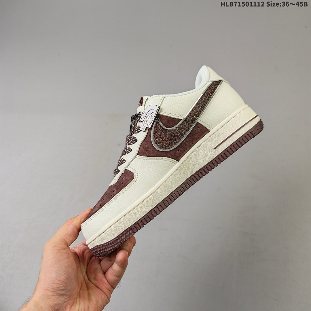 Nike Air Force 1 Low 07 x The North Face QY6818 526 - foto 8