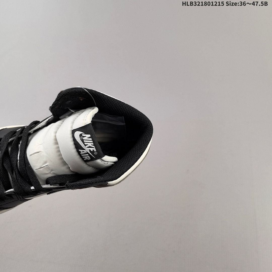 Nike Air Jordan 1 Retro High OG AJ1 · - foto 2