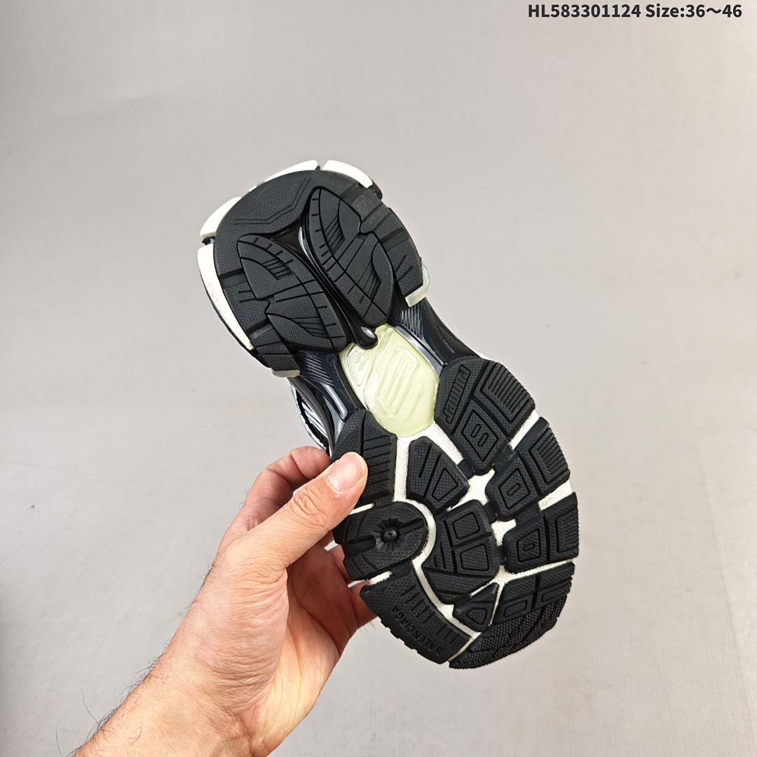 T1 BALENCIAGA Runner Sneaker Balenciaga - foto 5
