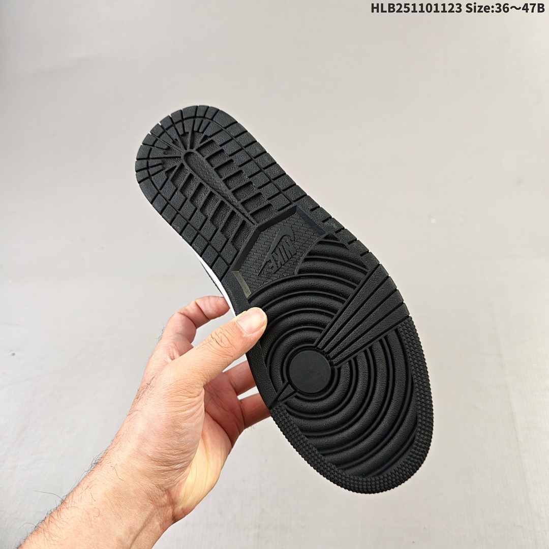 Nike Air Jordan 1 Retro High AJ1 -100 3 - foto 5