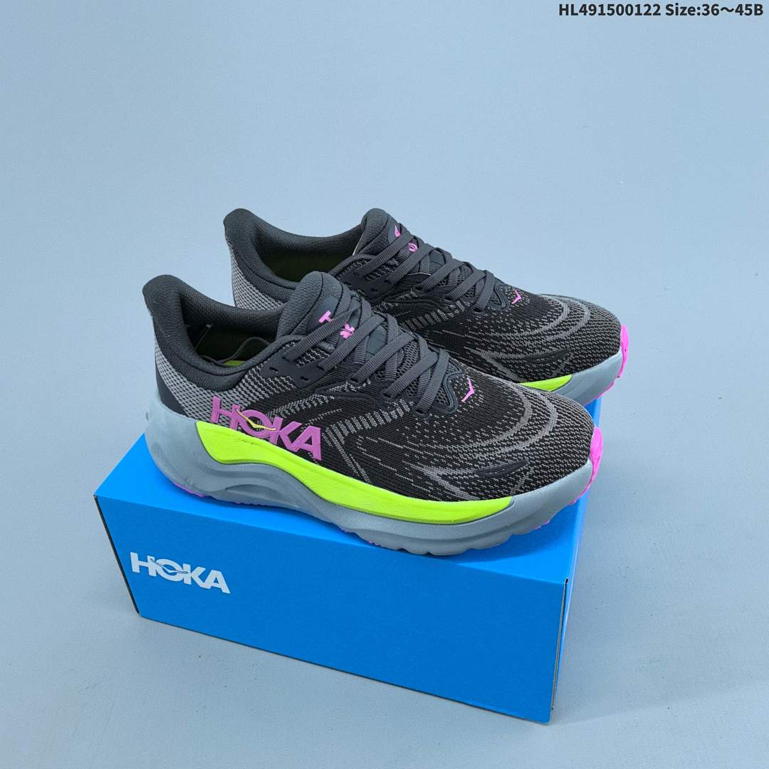 HOKA ONE ONE M ARAHI 8 4