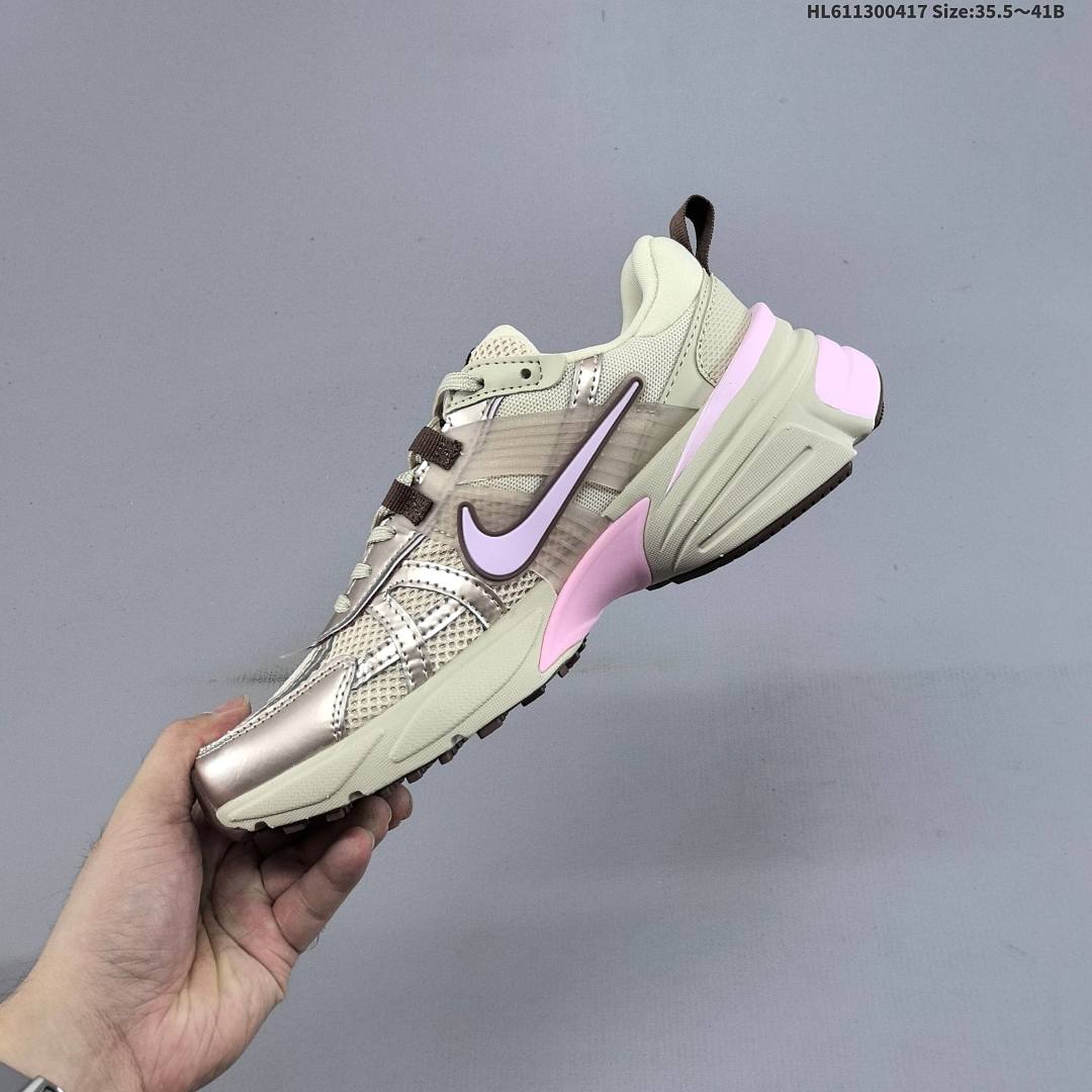 NIKE V2K RUN Swoosh Bill Bowerm - foto 4