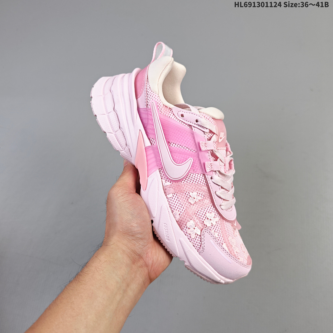 NIKE V2K RUN Swoosh Bill Bowerm - foto 9