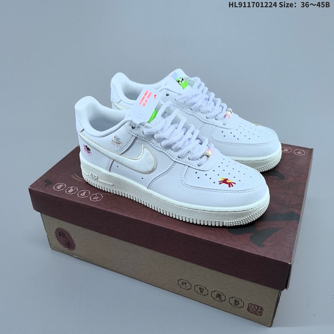 Nk Air Force 1‘07 Low ”Join Forces“ IQ1143 100 Swoosh