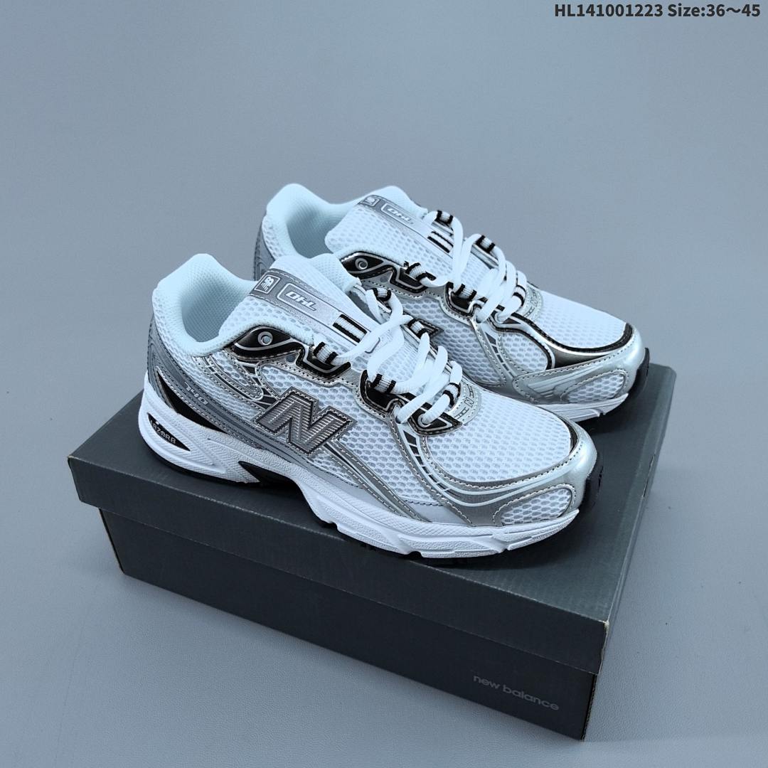 New Balance 740 NB740