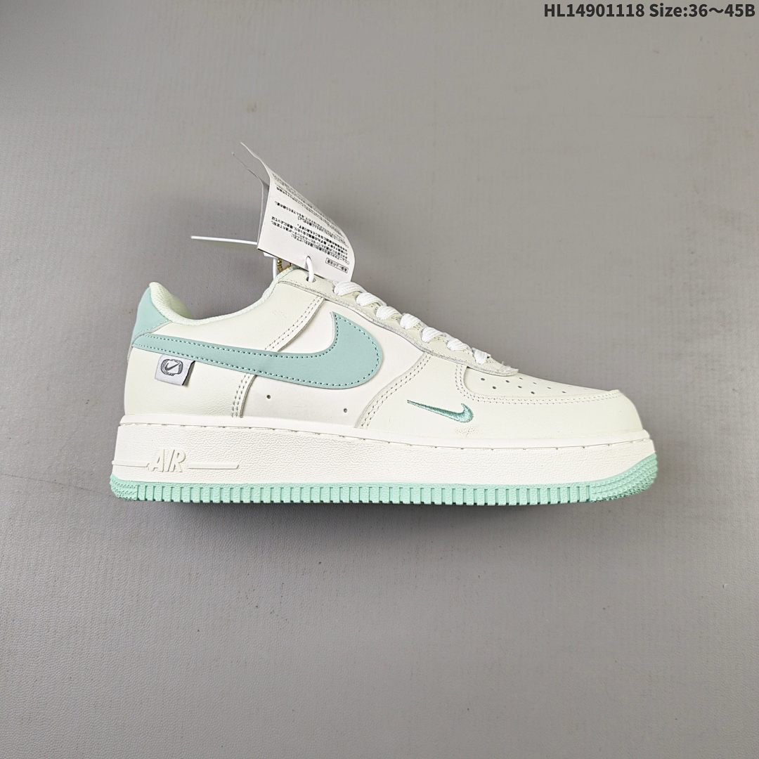 NIKE AIR FORCE 1‘07 -211 Size