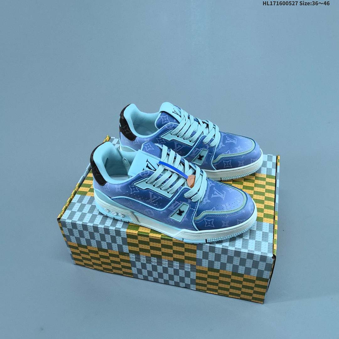 Louis Vuitton LV 3D L