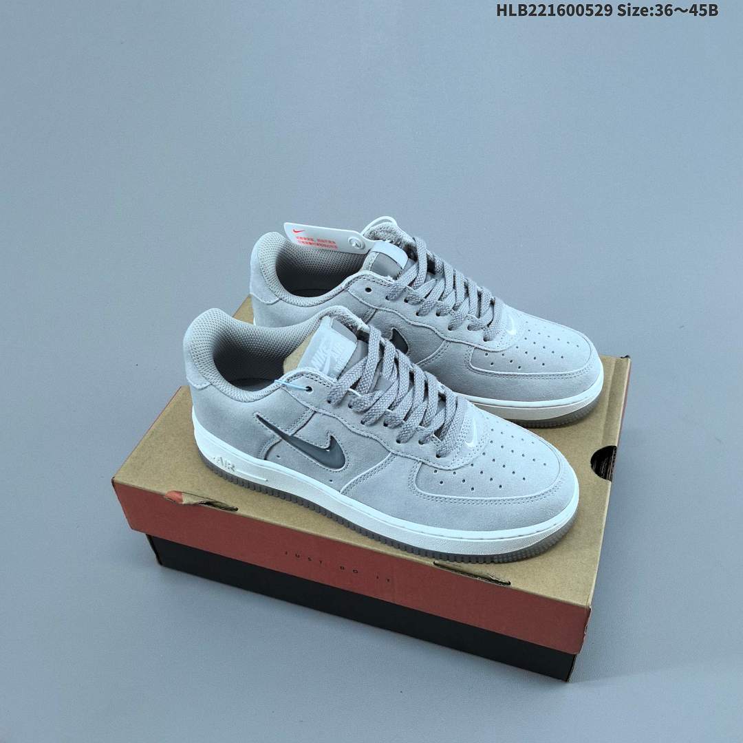 NIKE AIR FORCE 1‘07 -003