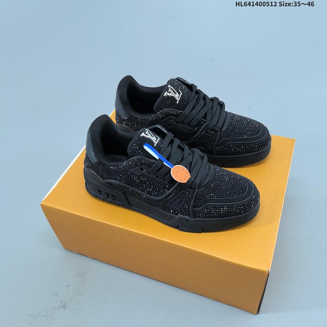 Louis Vuitton LV 3D Log