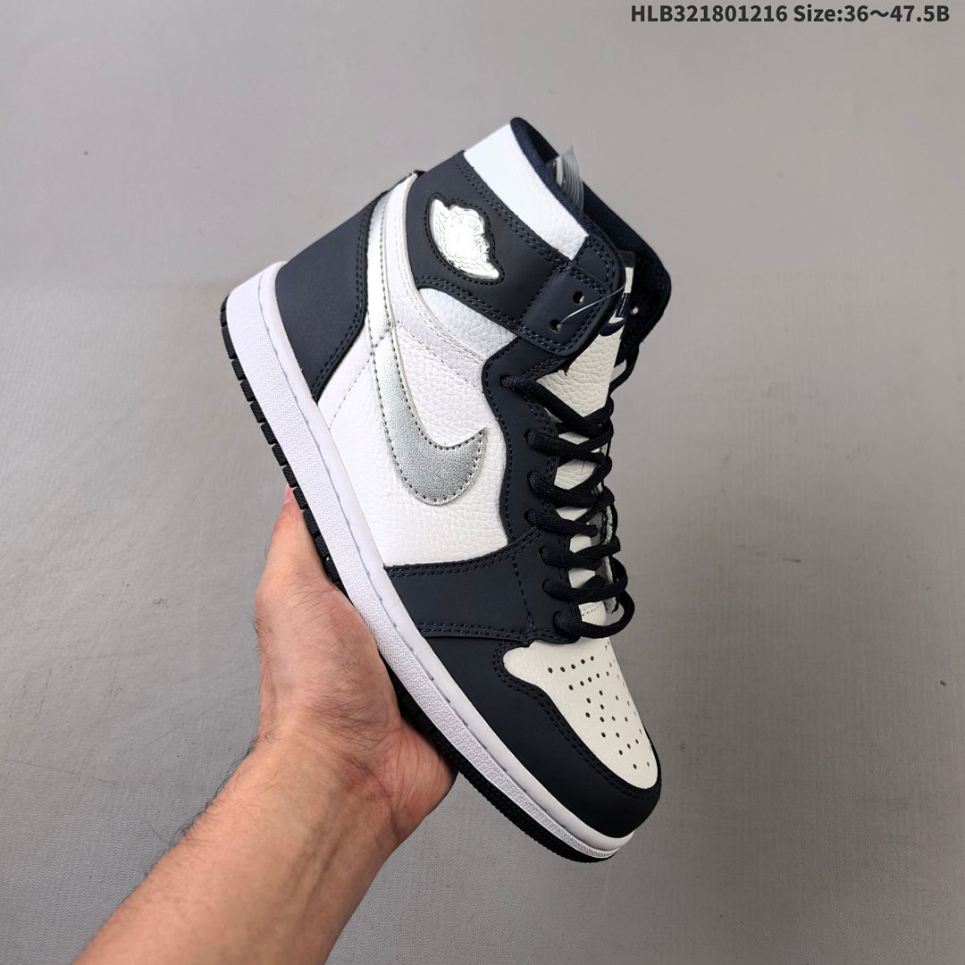 Nike Air Jordan 1 Retro High OG AJ1 · - foto 8