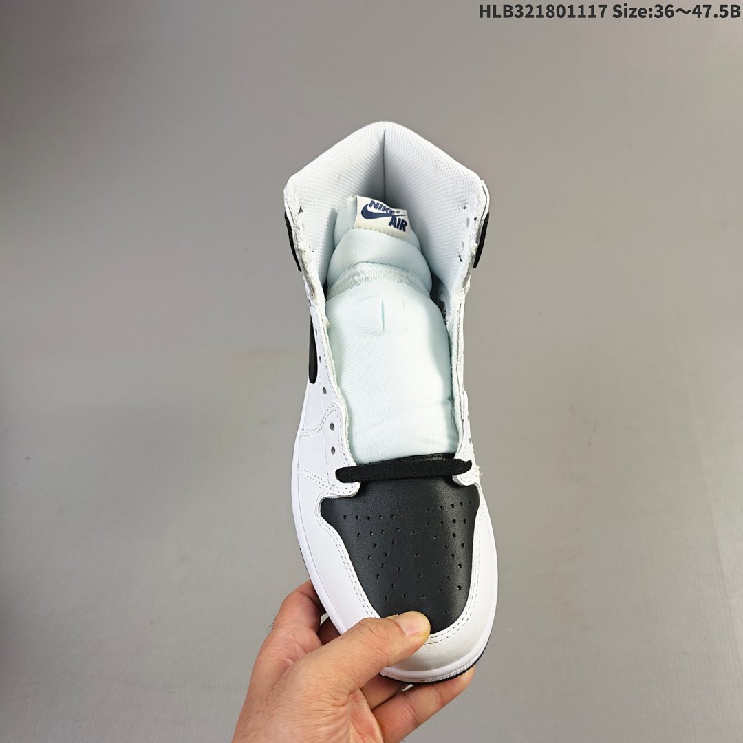 Nike Air Jordan 1 Retro High OG AJ1 · - foto 7