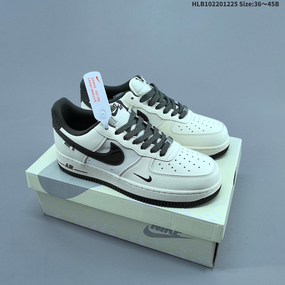 NIKE AIR FORCE 1‘07 -128 Siz