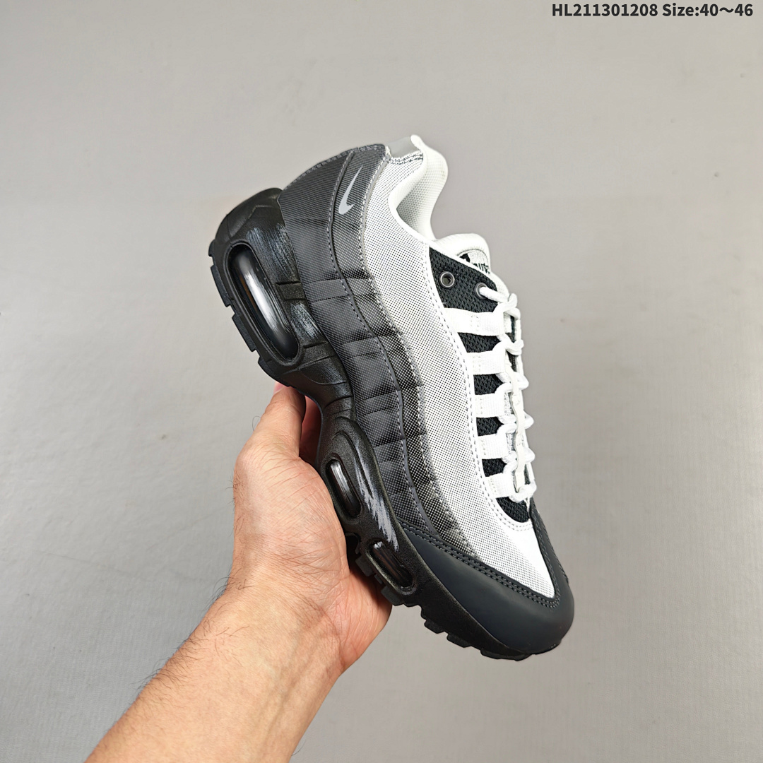 NIKE AIR MAX 95 TT - foto 6