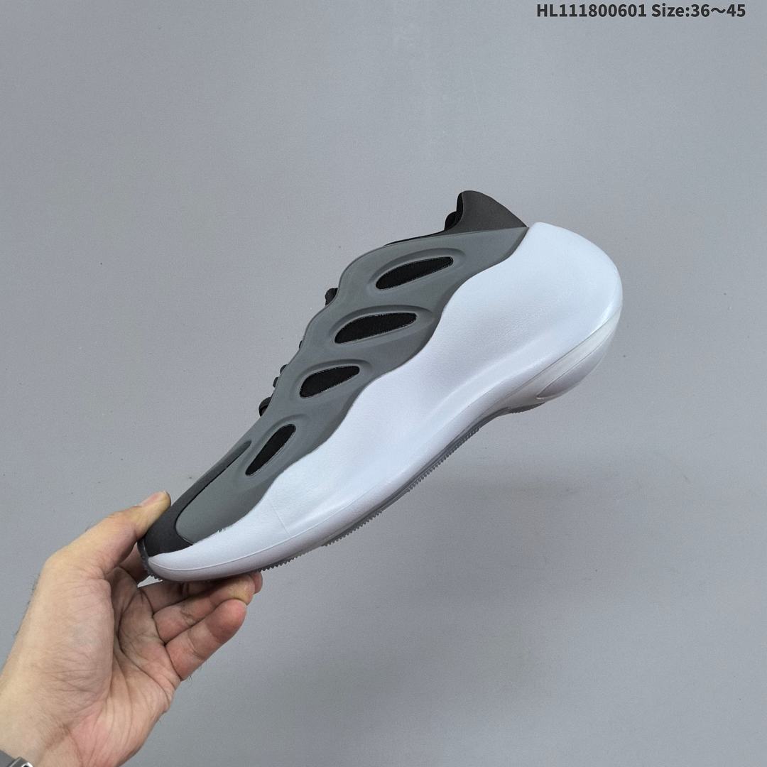 Adidas Hyperboost ID Size 45 - foto 4