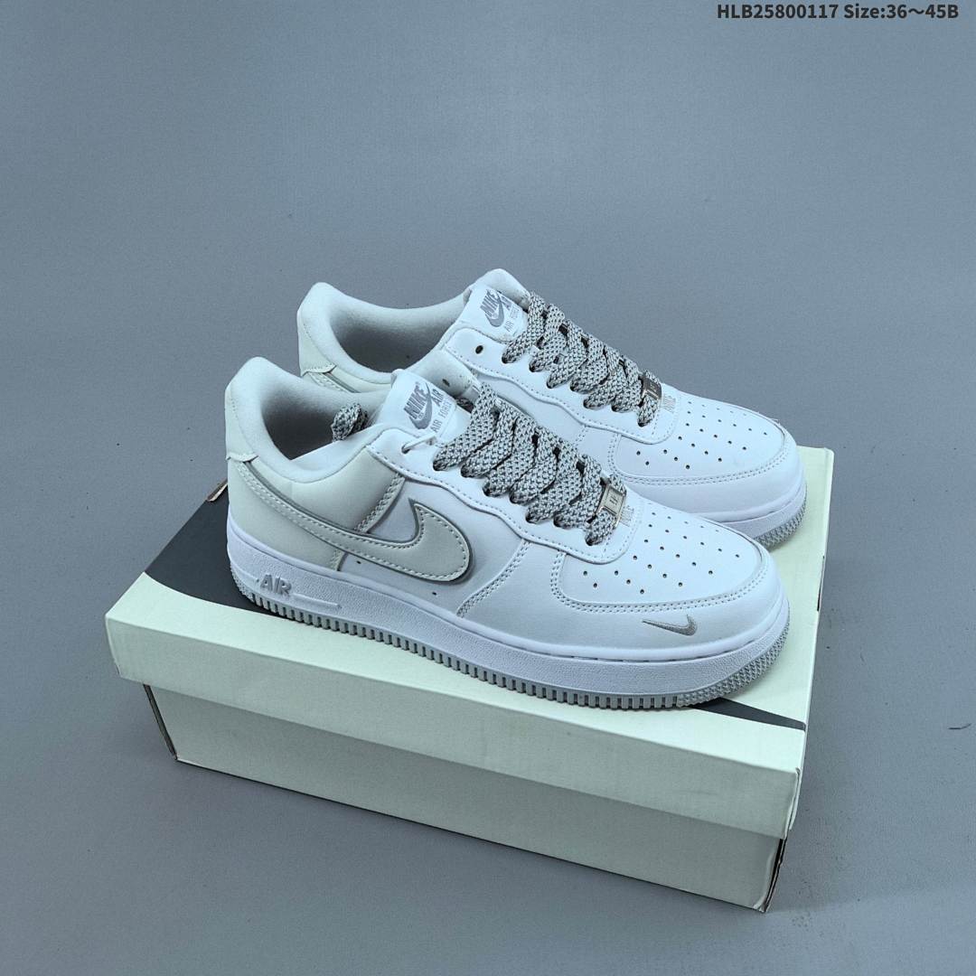 NIKE AIR FORCE 1& x27;07 LV8 - foto 5
