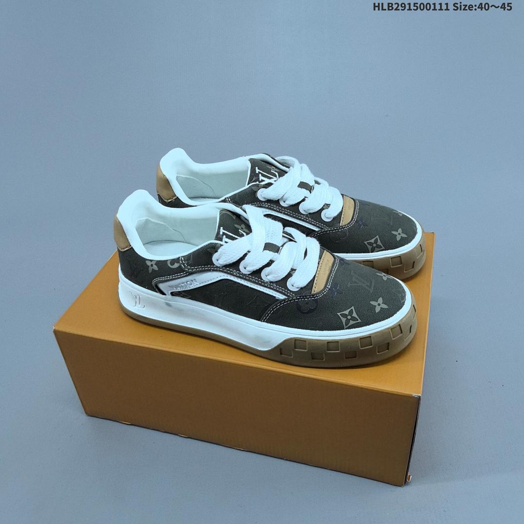 LV LOUIS VUITTON Tilted Suede Low Sneakers “ ” 4 - foto 2