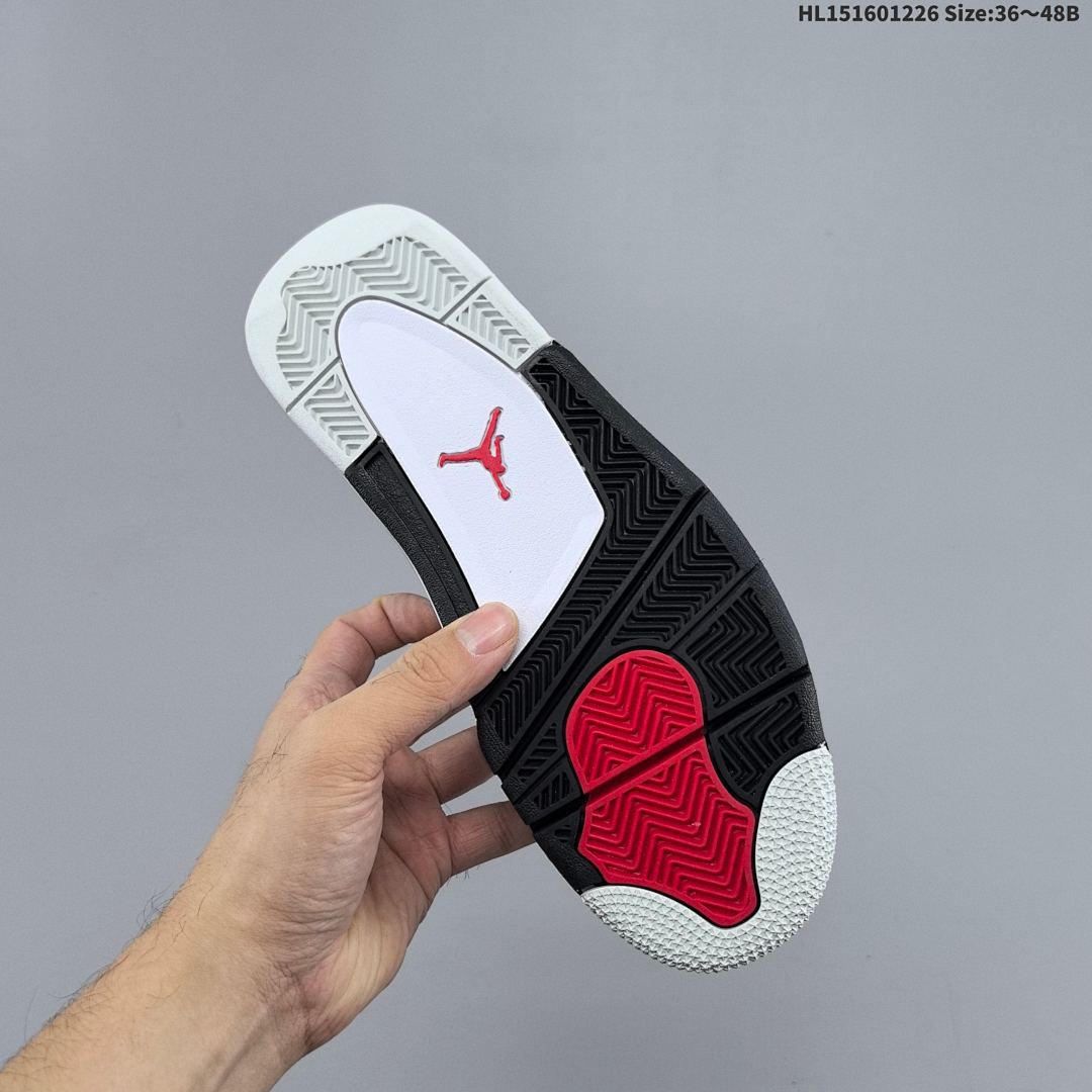 Nike Air Jordan 4 RM 121 - foto 4