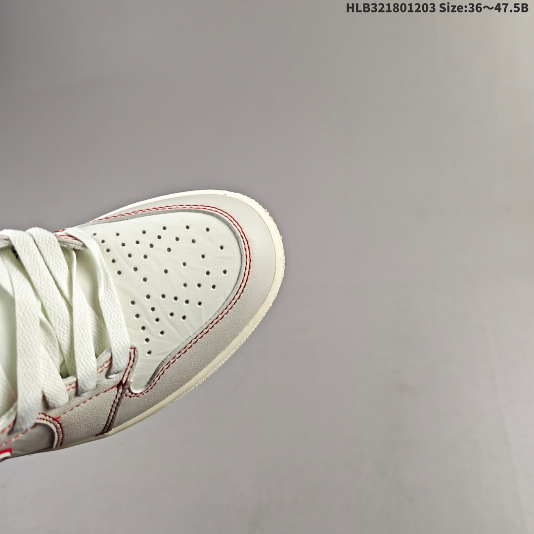 Nike Air Jordan 1 Retro High OG AJ1 · - foto 3