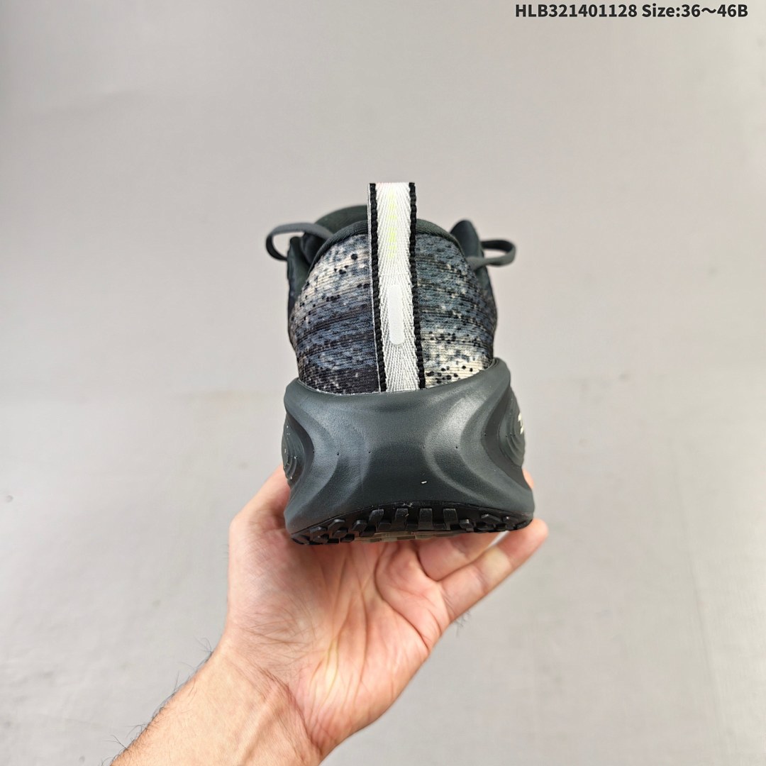 Nike VOMERO PLUS ReactX Air Zoom - foto 5