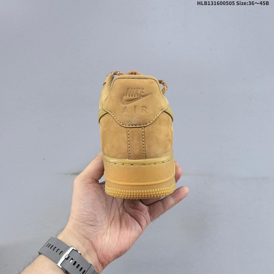 NIKE AIR FORCE 1‘07 LV8 - foto 6