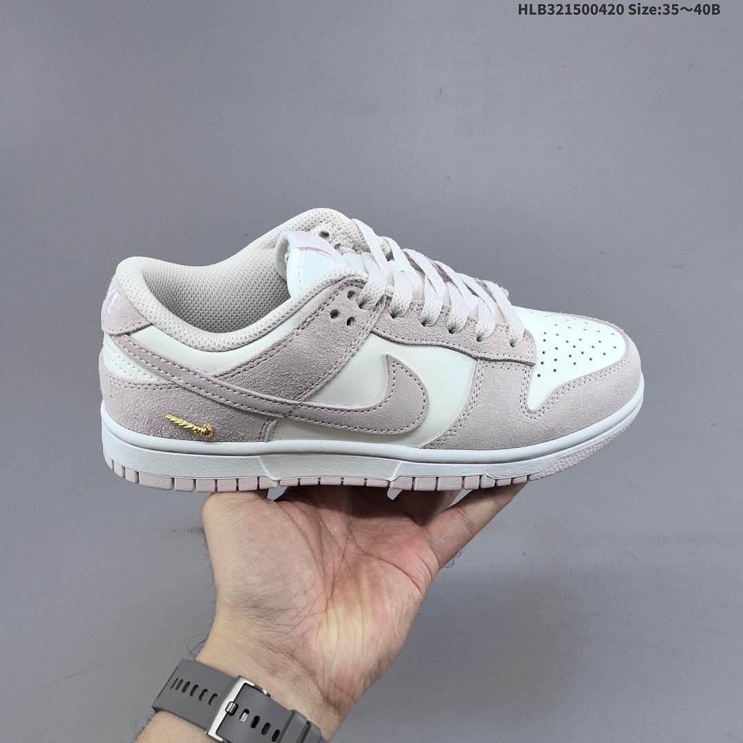 Nike Air Jordan 1 x Travis Scott AJ1 - foto 2