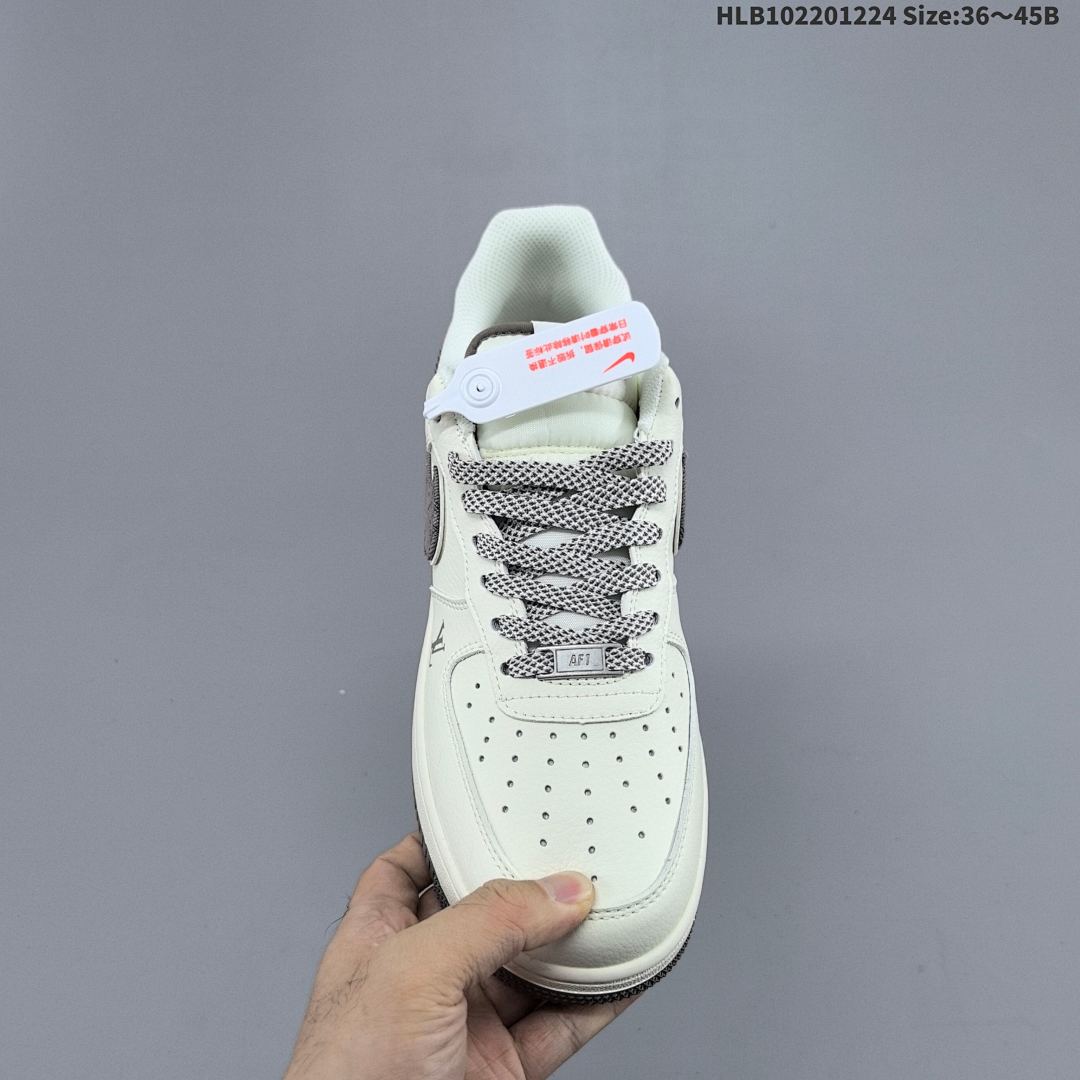 Nike Air Force1 07 low SM666 - foto 6