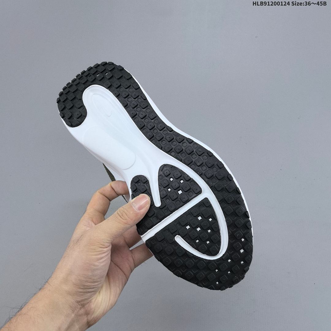Nike REVOLUTION 8 -303 - foto 4