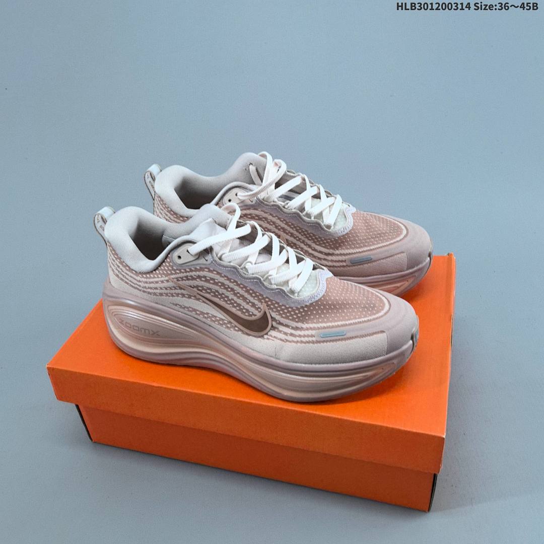 Nike Vomero Plus Swoosh Vomero Plus Swoosh