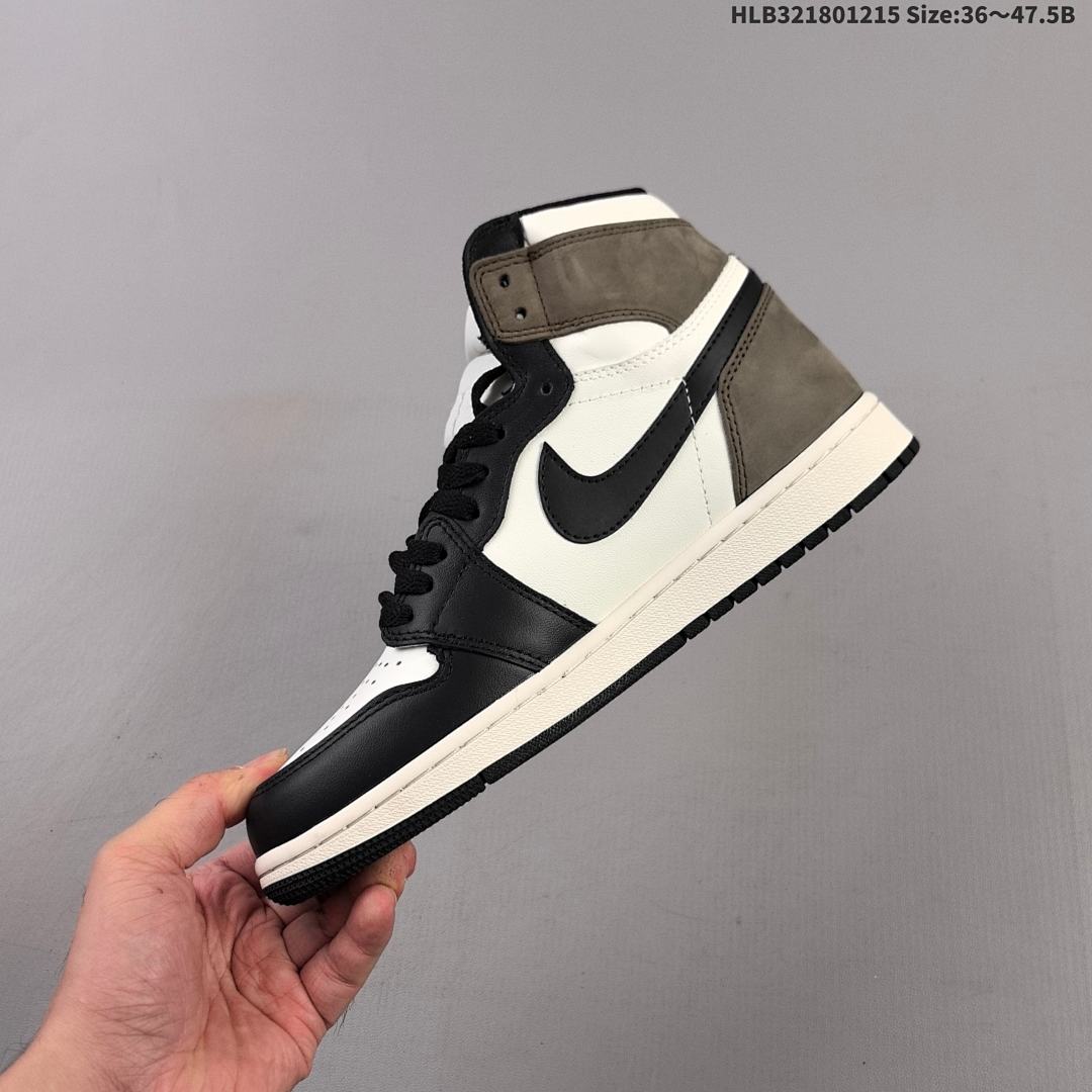 Nike Air Jordan 1 Retro High OG AJ1 · - foto 7