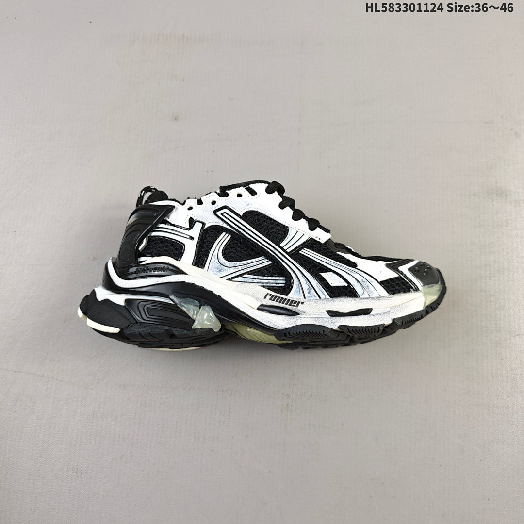 T1 BALENCIAGA Runner Sneaker Balenciaga