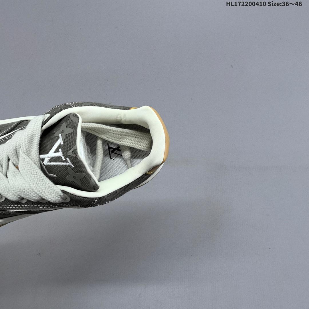 LV LOUIS VUITTON Tilted Suede Low Sneakers “ ” HL172200410 - foto 9