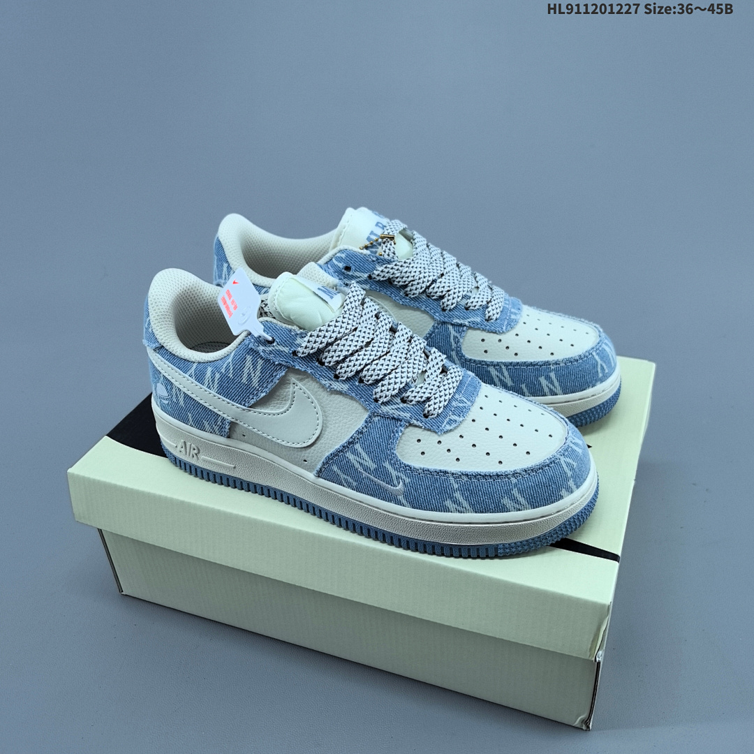 NIKE AIR FORCE 1‘07 -002 Si