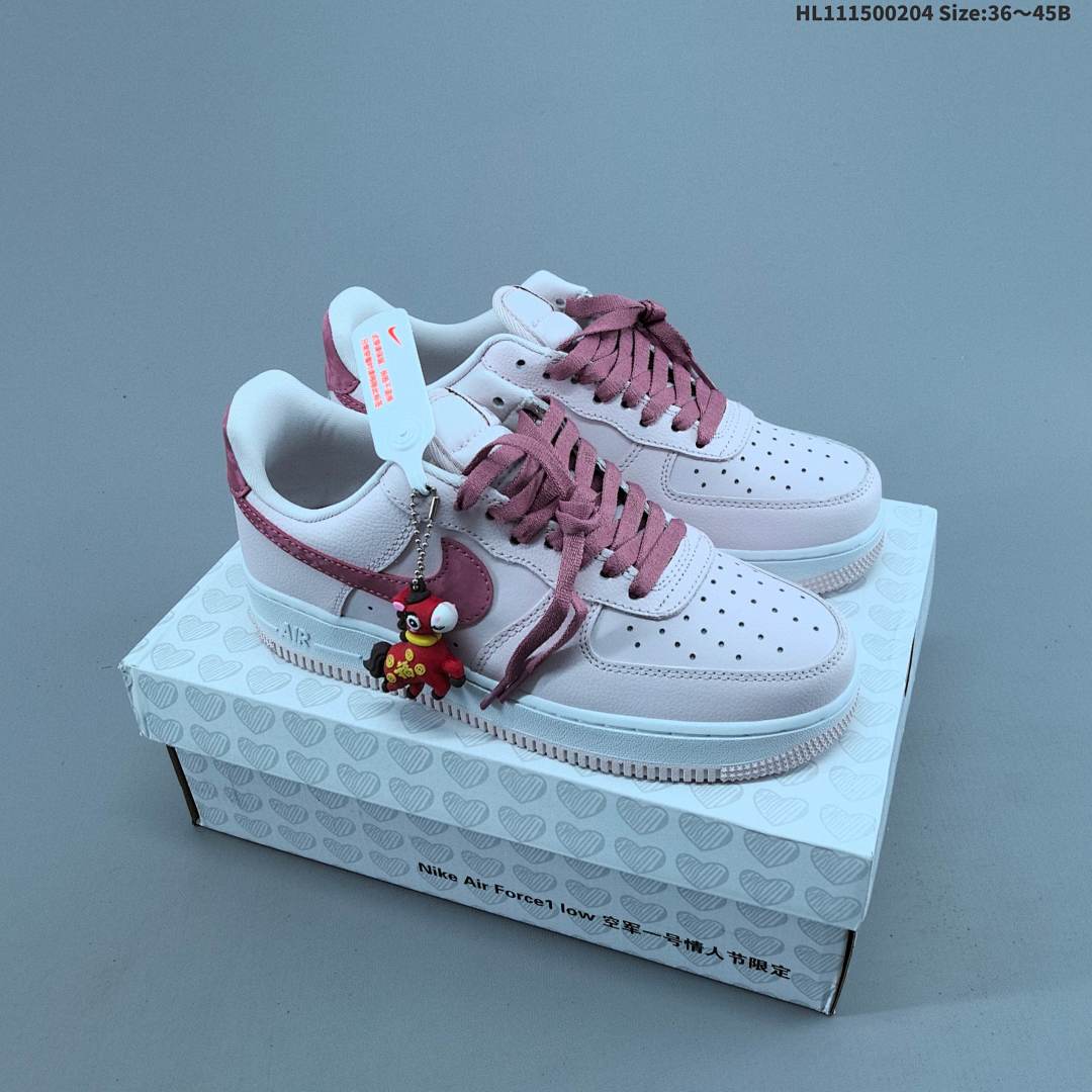 Nike Air Force 1’07 LX Force