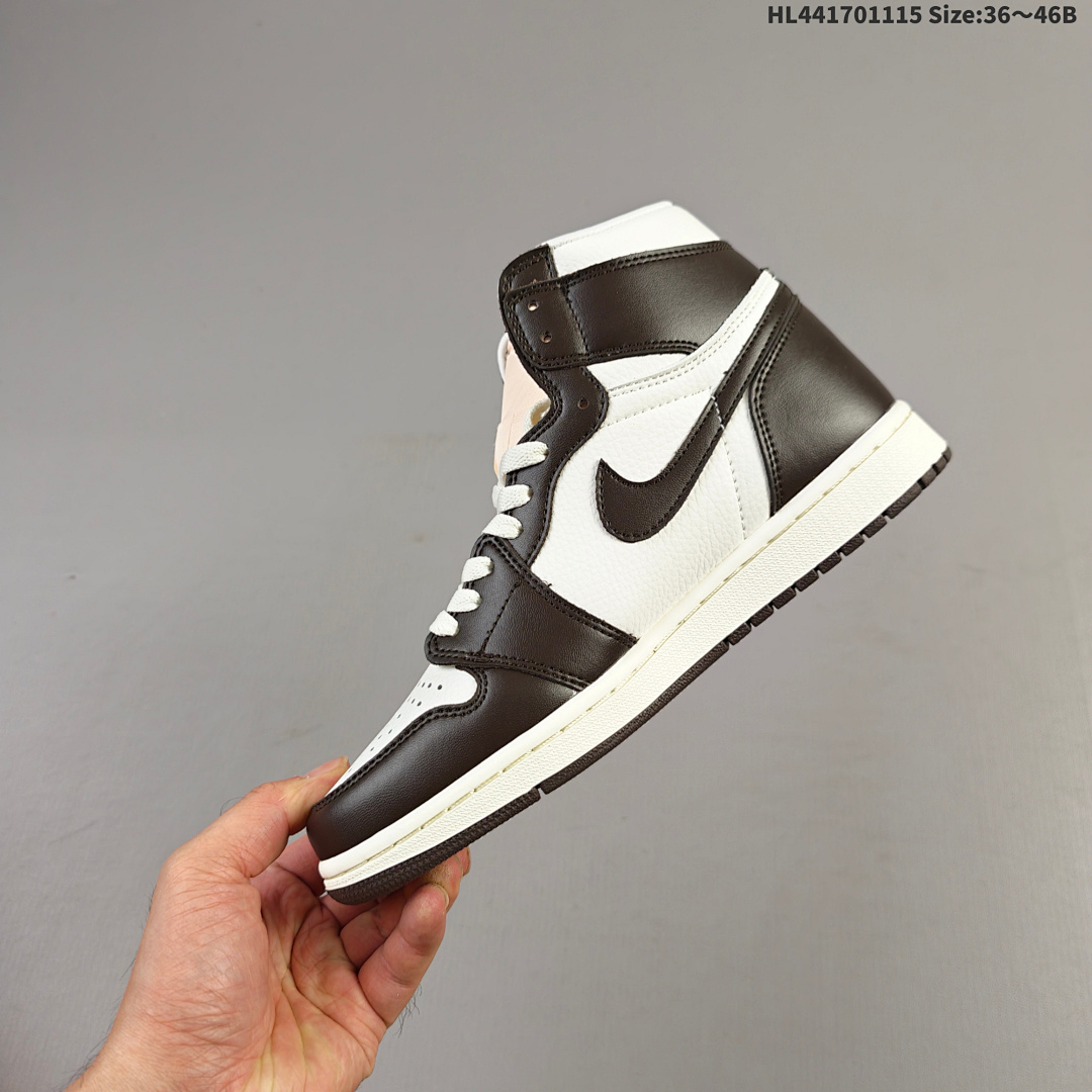 Nike Air Jordan 1 Retro High OG AJ1 · - foto 8