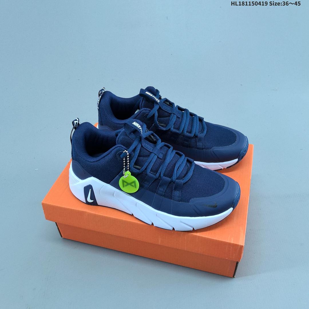 Nike Free Metcon 7 logo