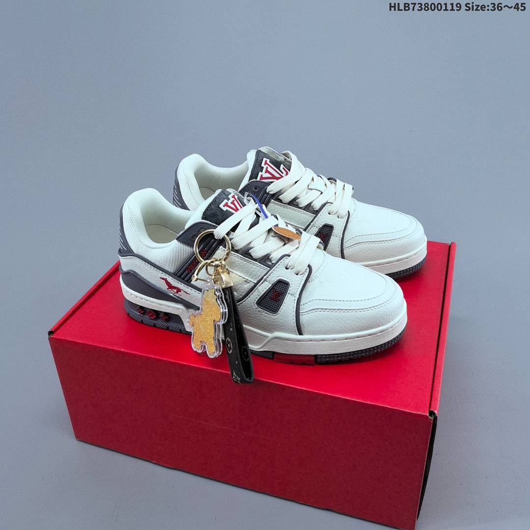 Louis Vuitton/ PU