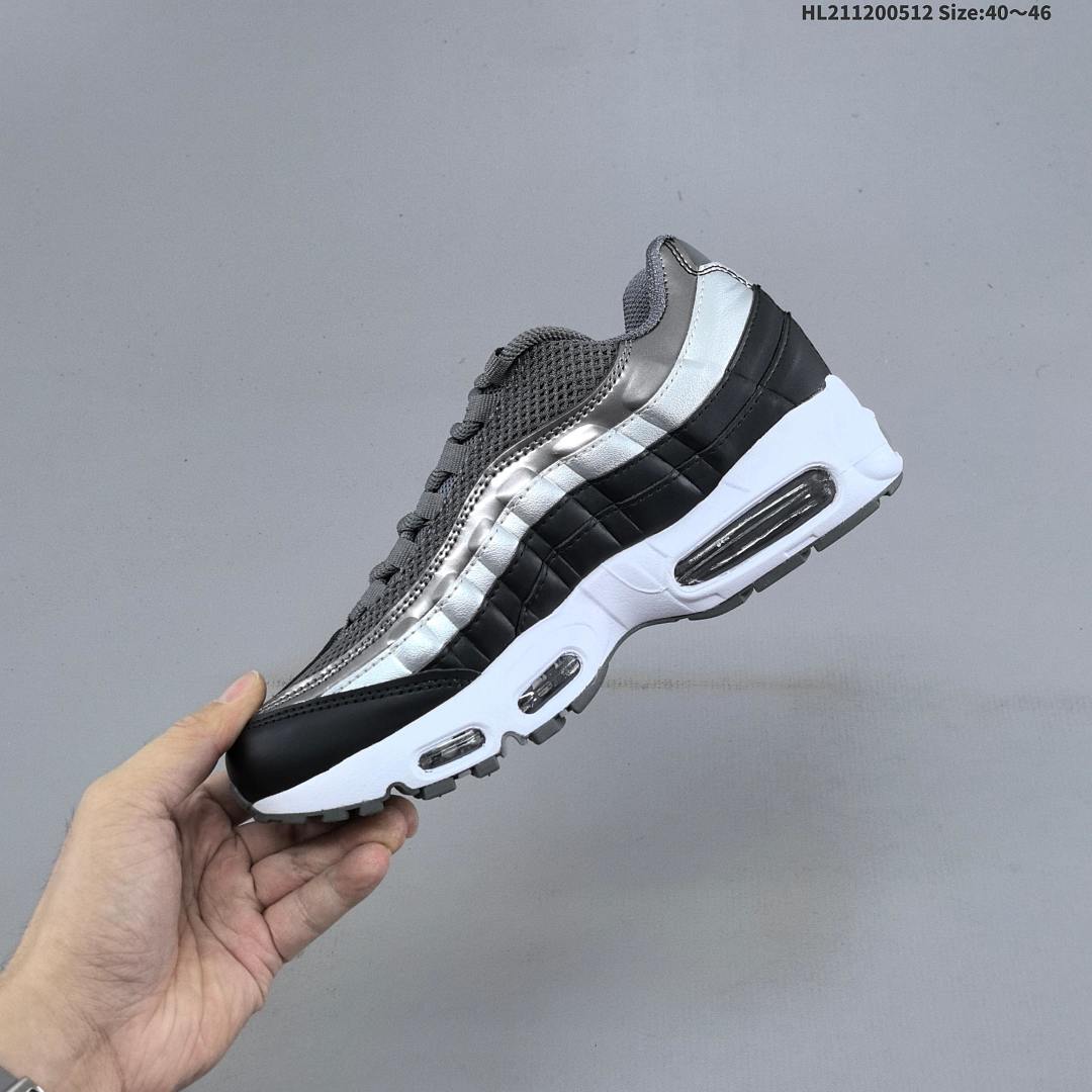 NIKE AIR MAX 95 TT 300 ID Size 46 - foto 7