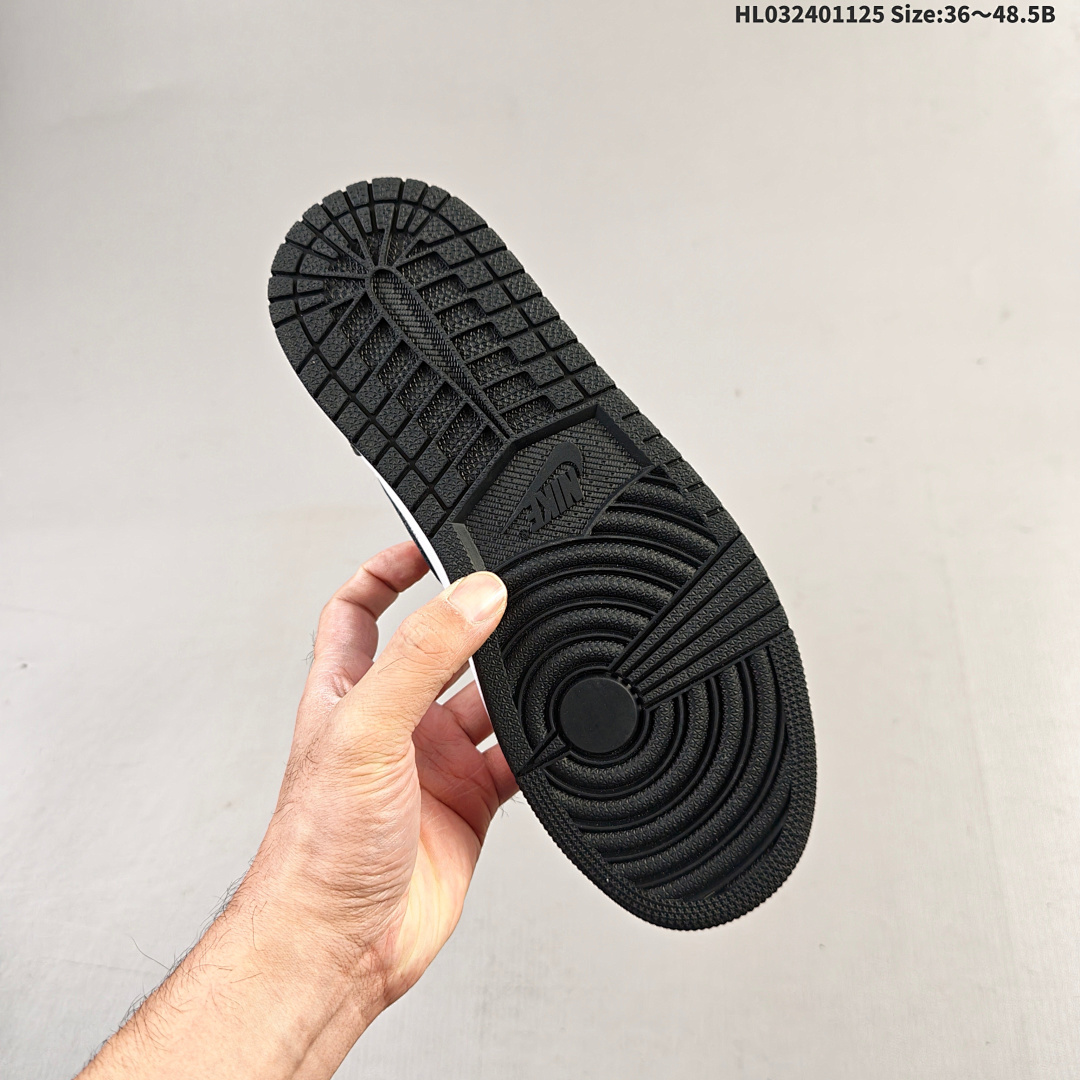 Nike Air Jordan 1 Retro High OG AJ1 · - foto 5