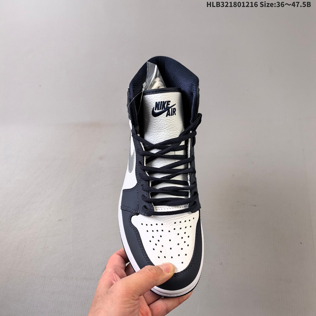 Nike Air Jordan 1 Retro High OG AJ1 · - foto 6