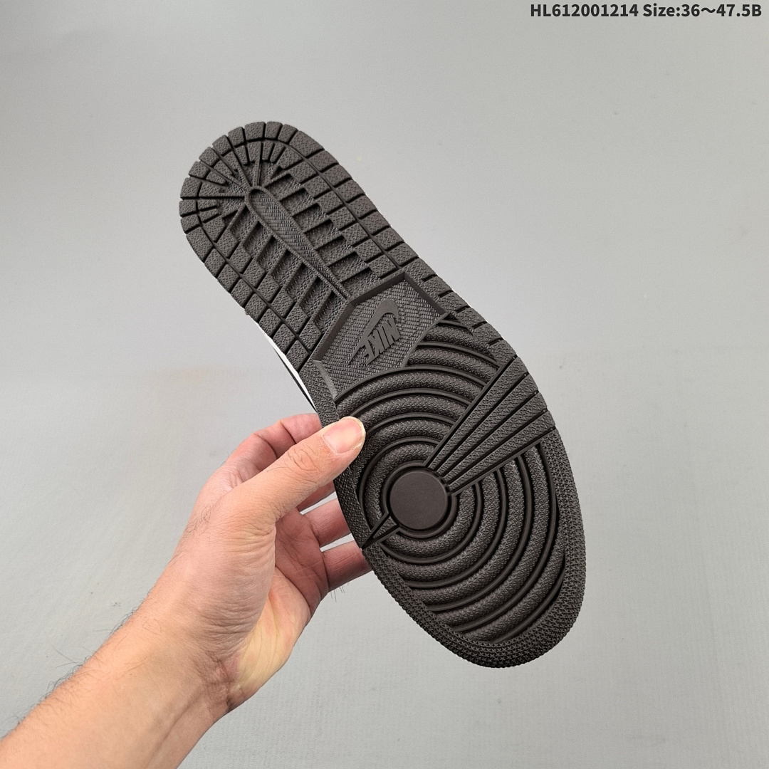 Travis Scott x Air Jordan 1 YY Retro High OG Cuctus Jack Swoo - foto 4