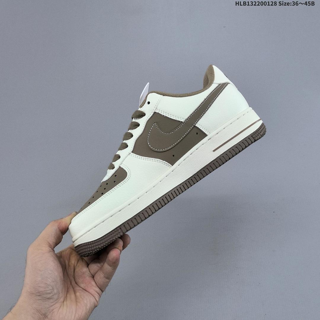 NIKE AIR FORCE 1‘07 LV8 - foto 3