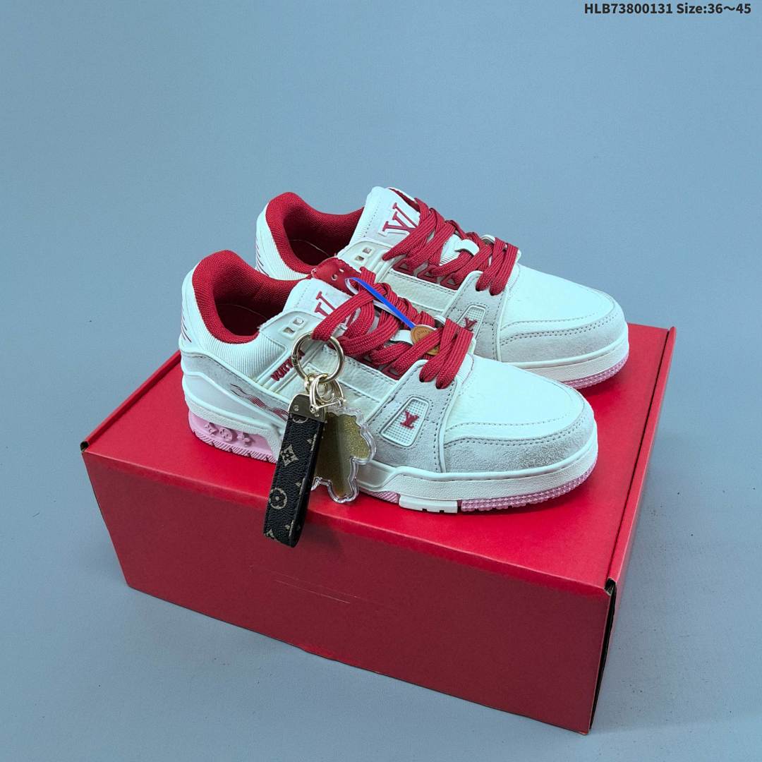 Louis Vuitton/ PU