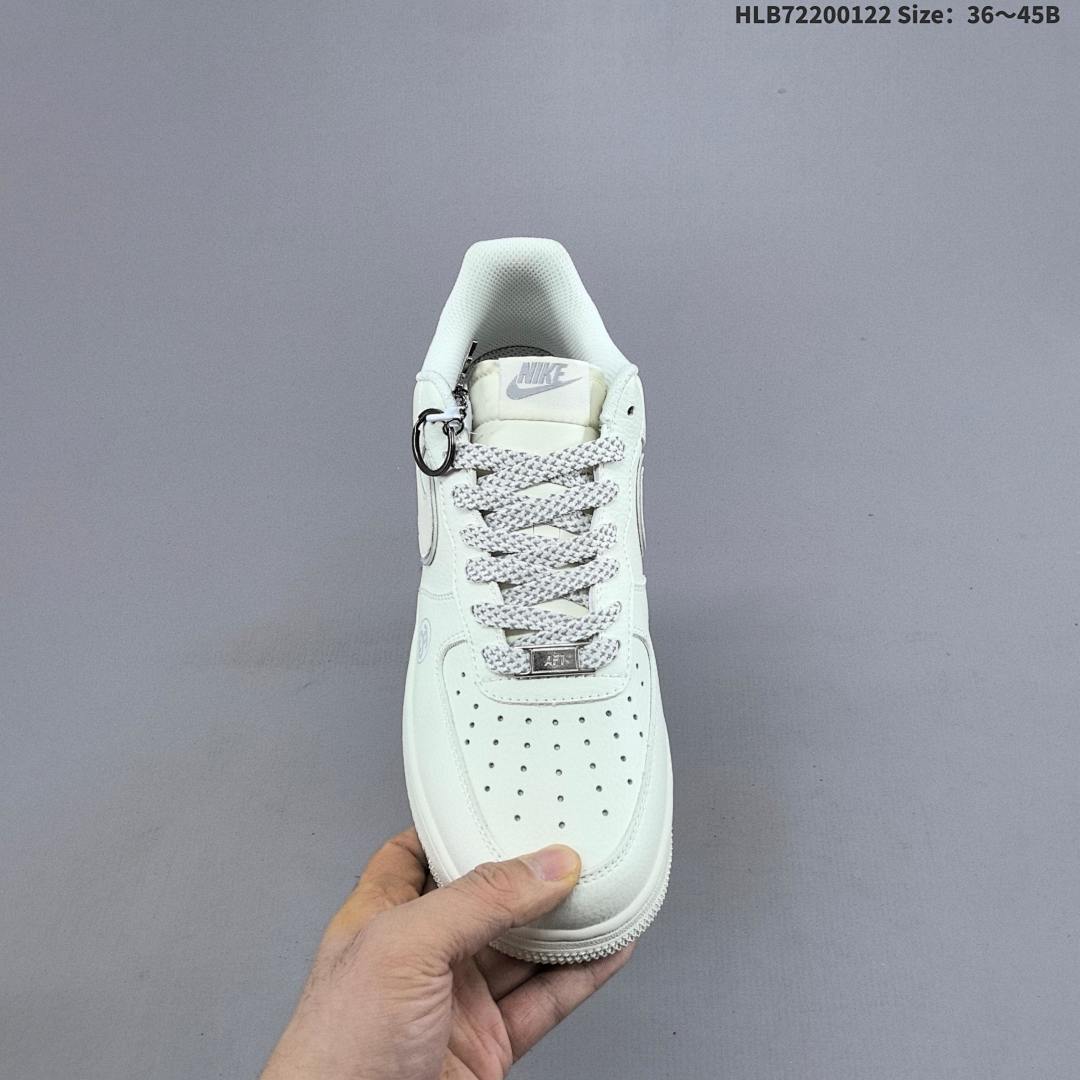 NIKE AIR FORCE 1‘07 LV8 05 - foto 6