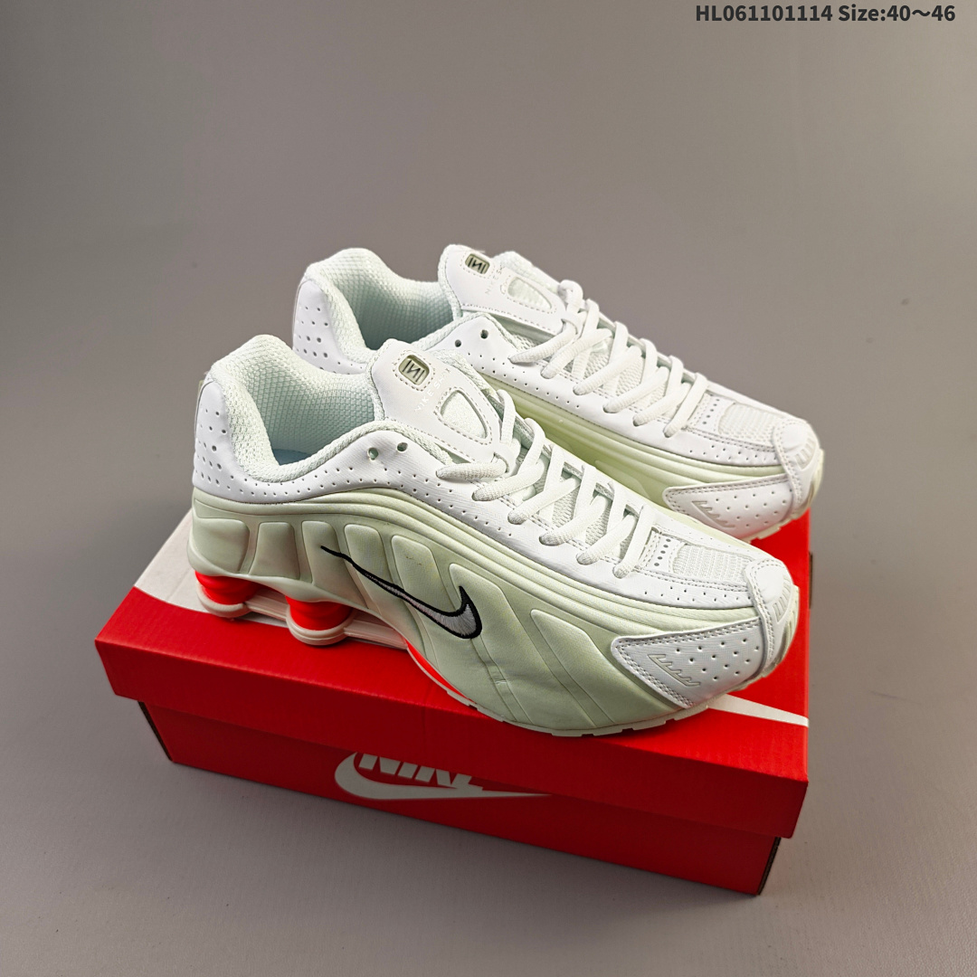 NIKE SHOX R4 Nike Shox R4