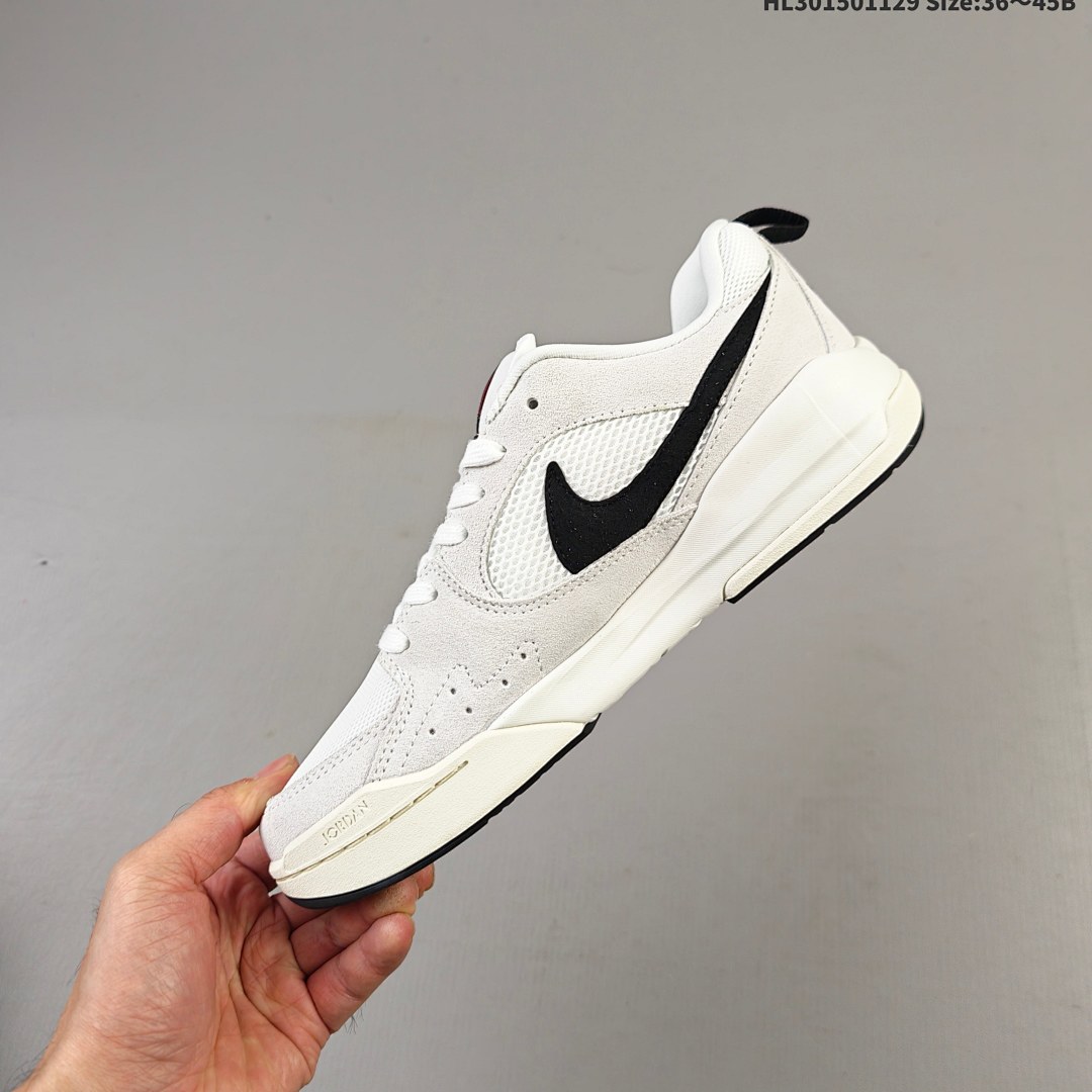 Nike Air Jordan CMFT Era -100 HL301501129 Size 45B - foto 4