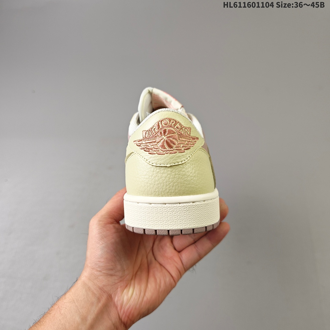 Nike Air Jordan 1 x Travis Scott AJ1 - foto 6
