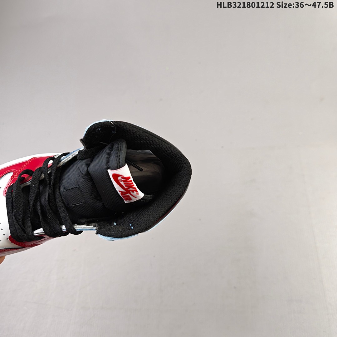 Nike Air Jordan 1 Retro High OG AJ1 · - foto 2